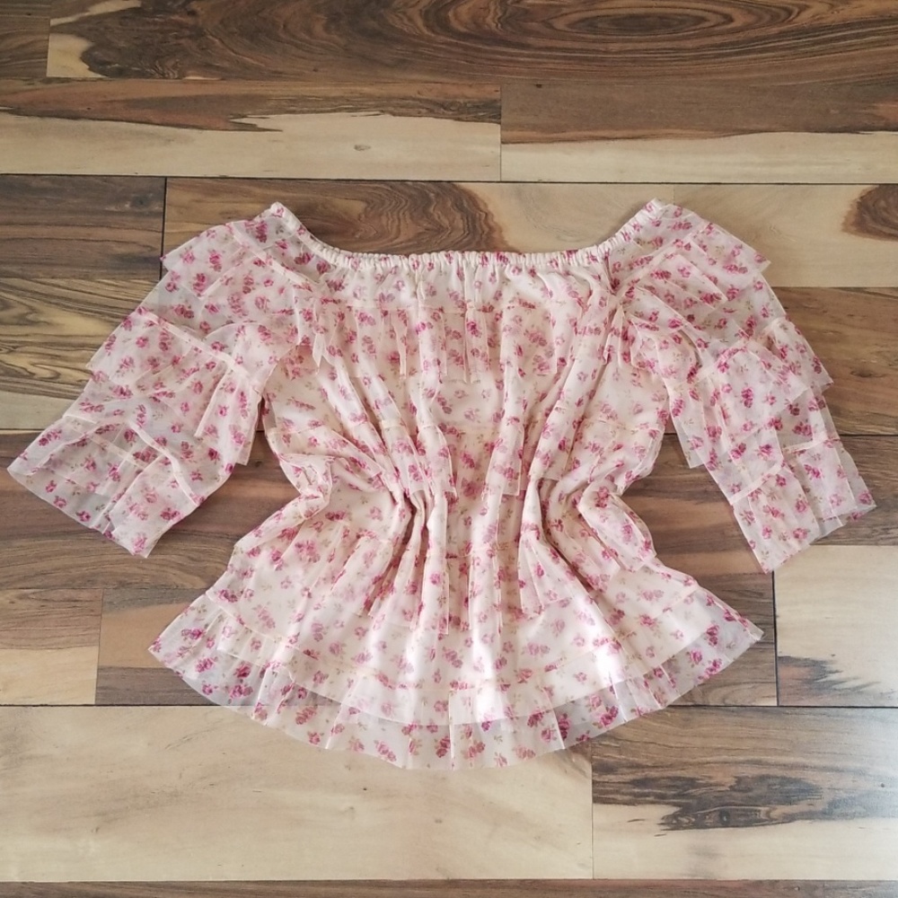 Express tiered top